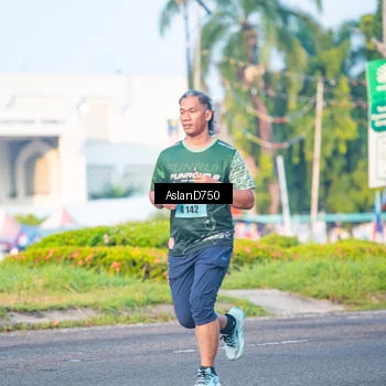 Runner Photo 6004353