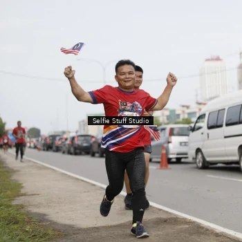 Runner Photo 6004365