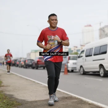 Runner Photo 6004368