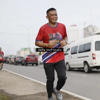 Runner Photo 6004370