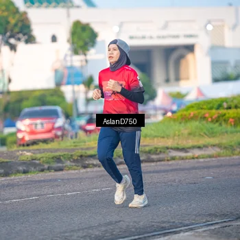 Runner Photo 6004381