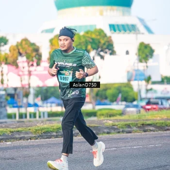 Runner Photo 6004383