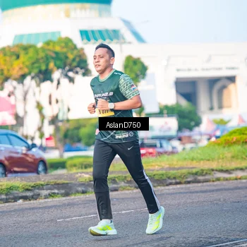 Runner Photo 6004388