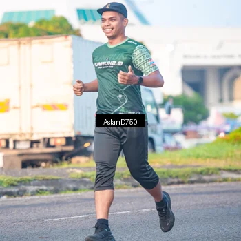 Runner Photo 6004399