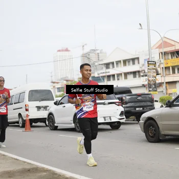Runner Photo 6004407