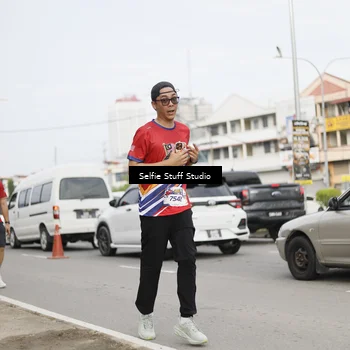 Runner Photo 6004411