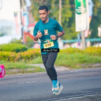 Runner Photo 6004422