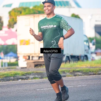 Runner Photo 6004427