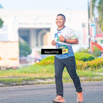 Runner Photo 6004435