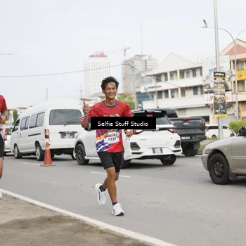 Runner Photo 6004441