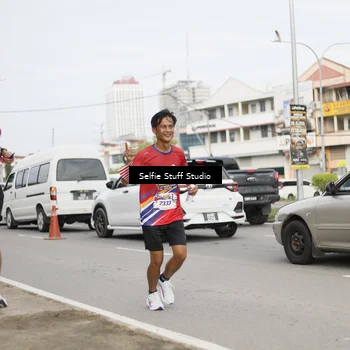 Runner Photo 6004444