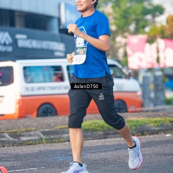 Runner Photo 6004466