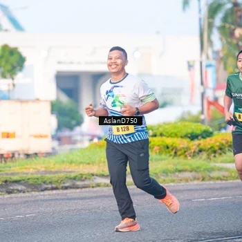 Runner Photo 6004475