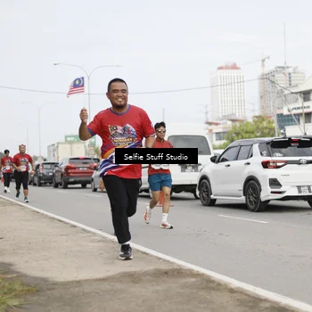 Runner Photo 6004499