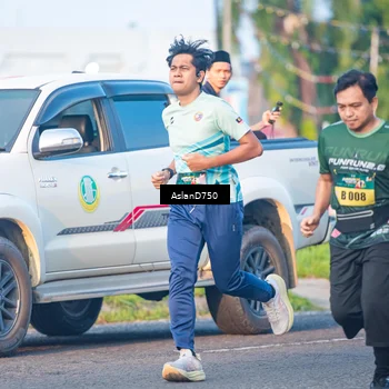 Runner Photo 6004512