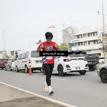 Runner Photo 6004518