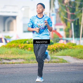 Runner Photo 6004530