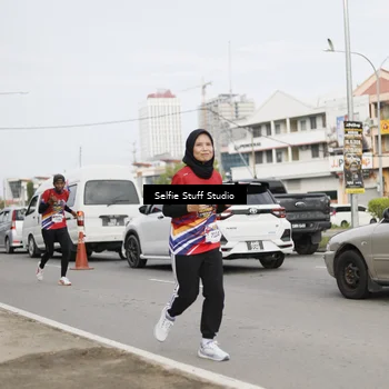 Runner Photo 6004540