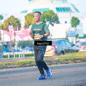 Runner Photo 6004573