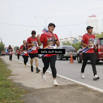Runner Photo 6004599