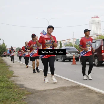 Runner Photo 6004601