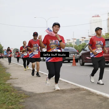Runner Photo 6004605