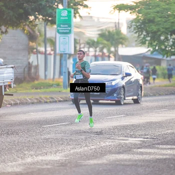 Runner Photo 6004608