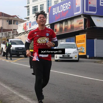 Runner Photo 6004644