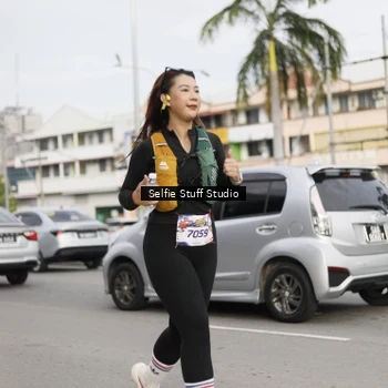 Runner Photo 6004652