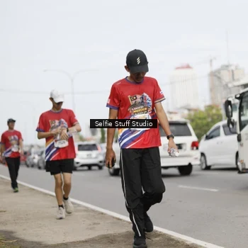 Runner Photo 6004665
