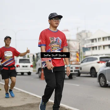 Runner Photo 6004671
