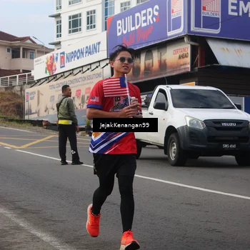 Runner Photo 6004678