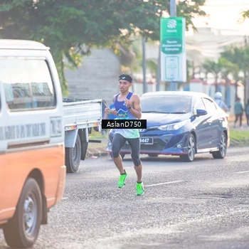 Runner Photo 6004695