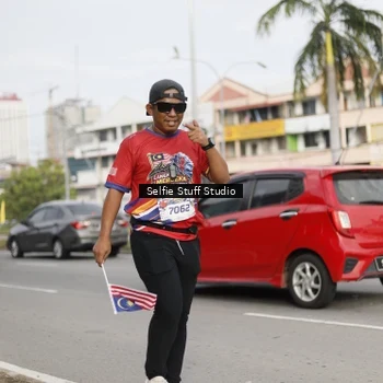 Runner Photo 6004696