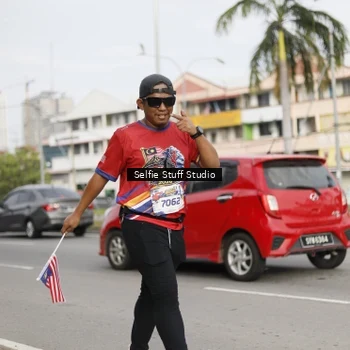 Runner Photo 6004698
