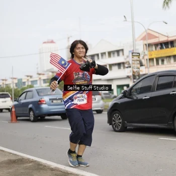 Runner Photo 6004704