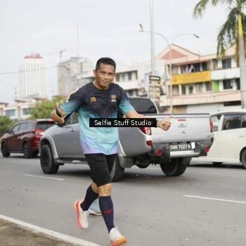 Runner Photo 6004714