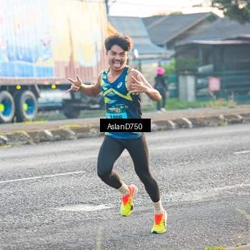 Runner Photo 6004786