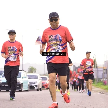 Runner Photo 6004850