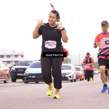 Runner Photo 6004860