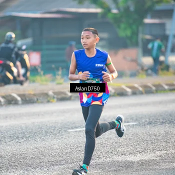 Runner Photo 6004903