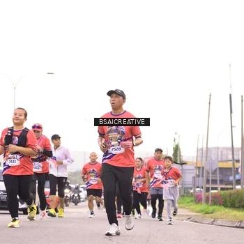 Runner Photo 6004934