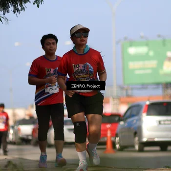 Runner Photo 6004977