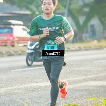 Runner Photo 6005007