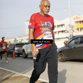 Runner Photo 6005025