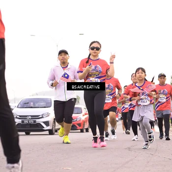 Runner Photo 6005044