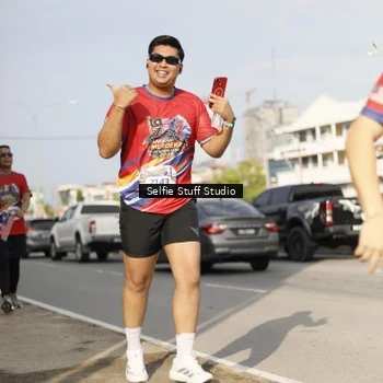 Runner Photo 6005054