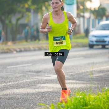 Runner Photo 6005057