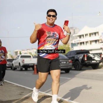 Runner Photo 6005058