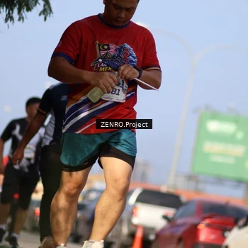 Runner Photo 6005074